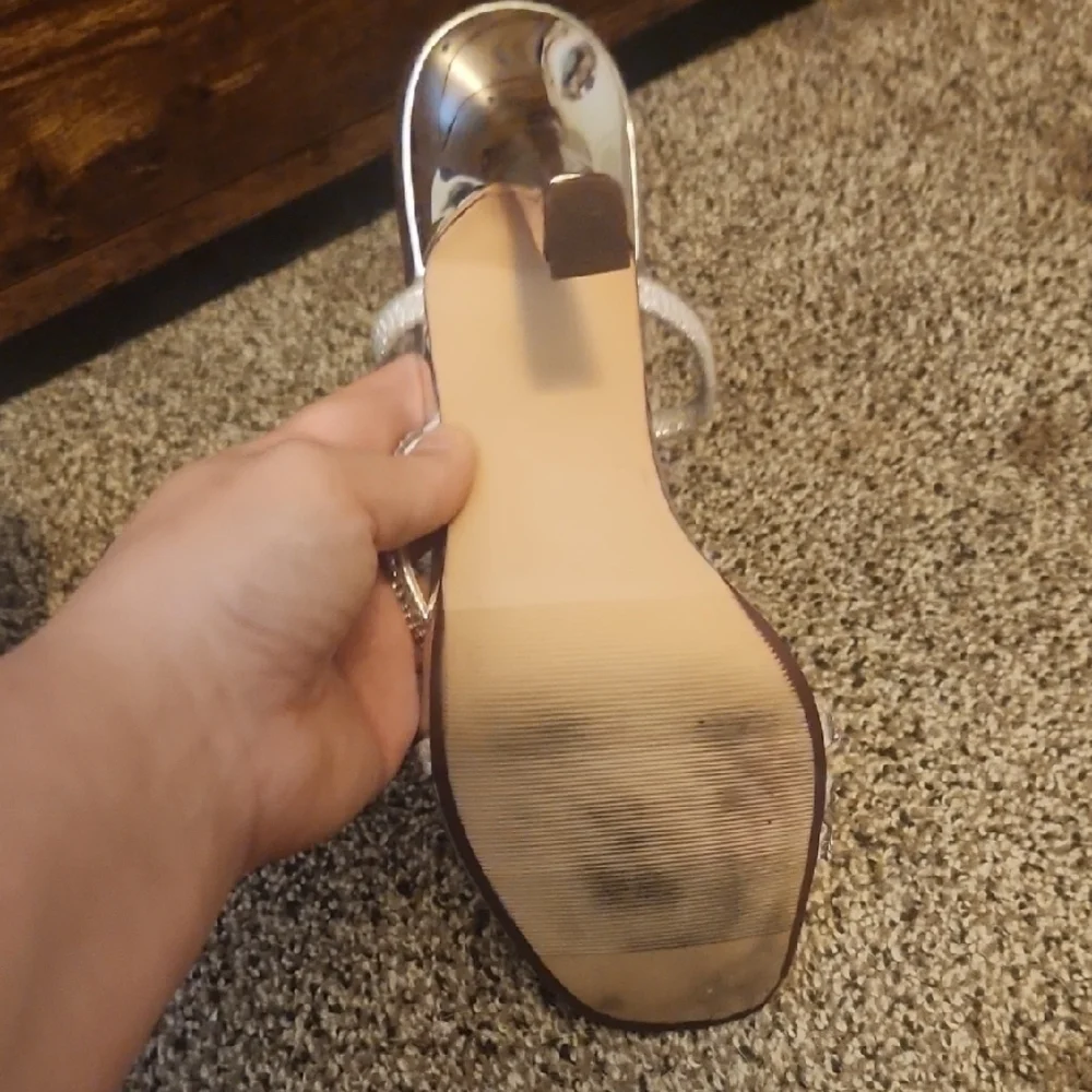 Wild Pair Shimmering Silver Heels - Picture 3 of 6